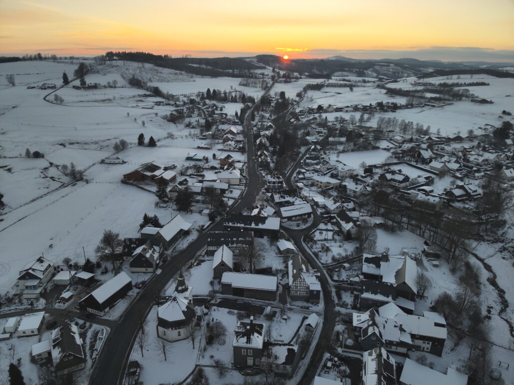 Weidenhausen aus der Luft